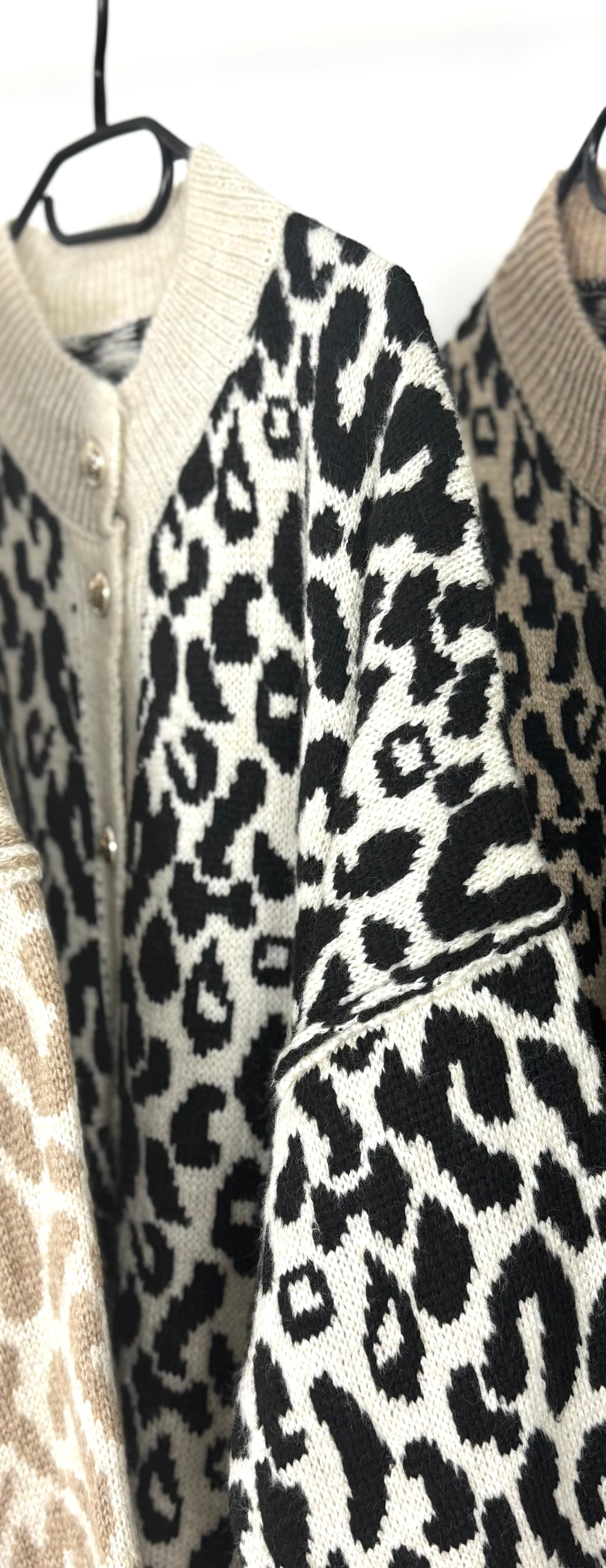 Strickjacke mit Leopardmuster DEFNE
