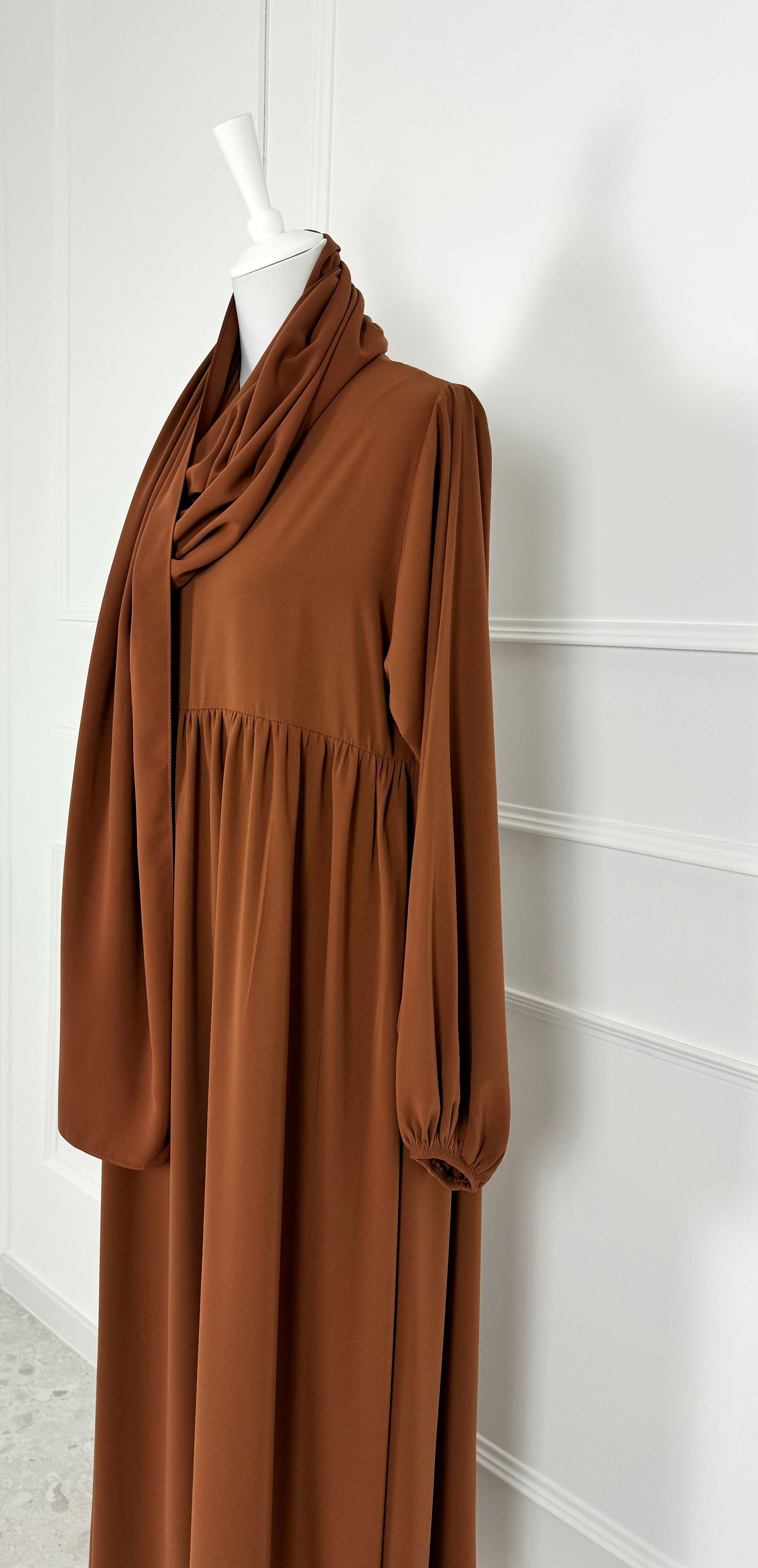 Abaya REYYAN mit Hijab