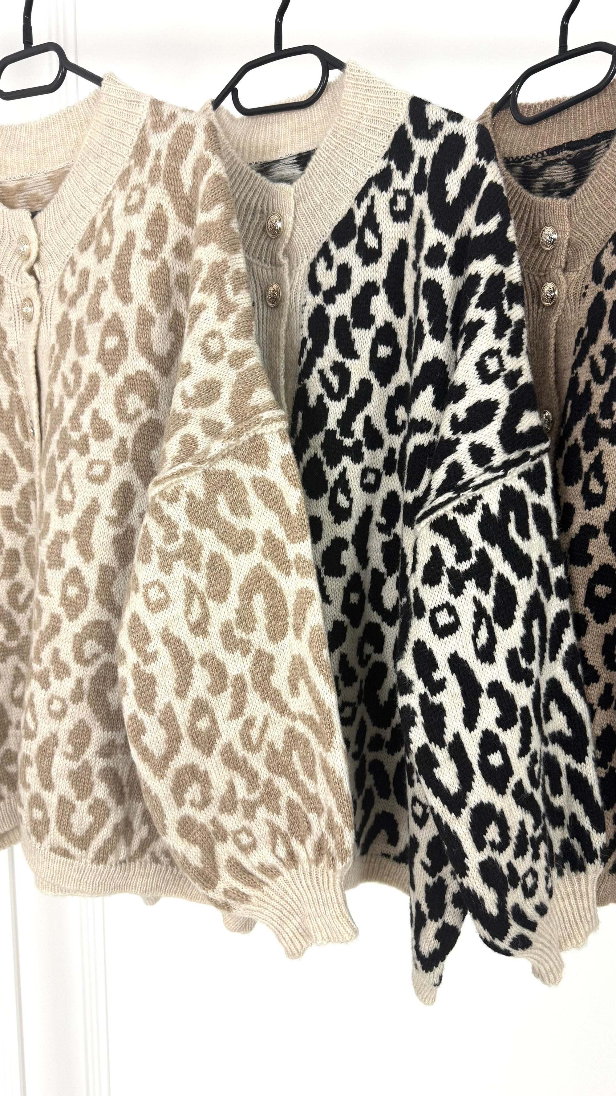 Strickjacke mit Leopardmuster DEFNE